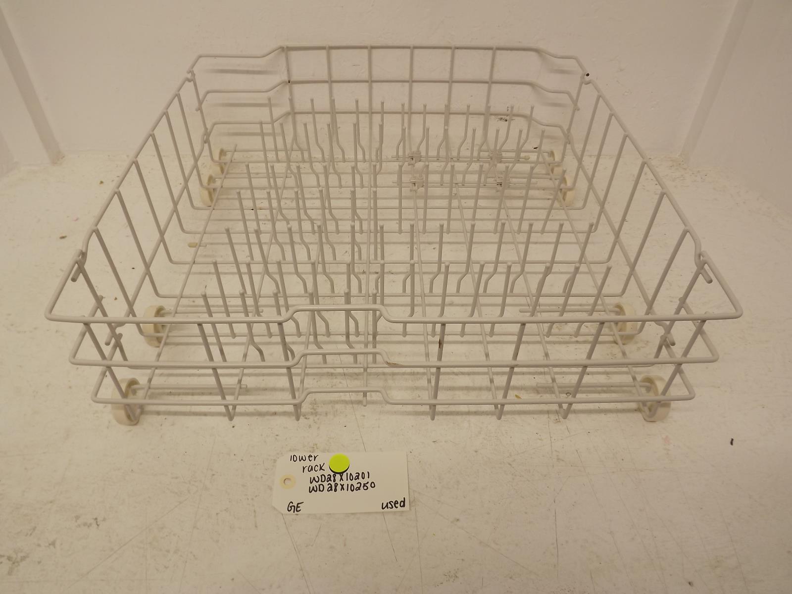 GE Dishwasher WD28X10201 WD28X10250 Lower Rack Used GE Dishwasher WD28X10201 WD28X10250 Lower Rack Used
